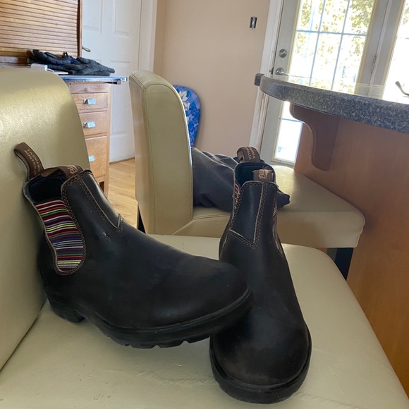 Blundstones - Picture 7 of 7